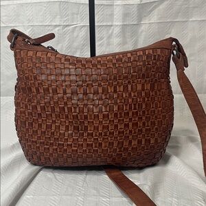 Vilencia Holland - Brown Woven Leather Shoulder Bag